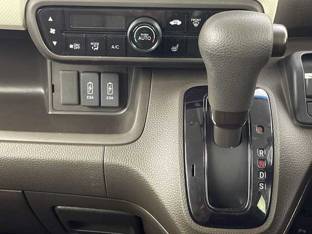 ホンダ Ｎ ＢＯＸ L 新潟県 2023(令5)年 3.5万km プラチナホワイトパール 4WD/スマートキー/メモリナビ　型式MDV-D309BT/CD/SD/USB/バックカメラ/ETC/ドラレコ/シートヒーター　D席/N席/ホンダセンシング/LEDライト