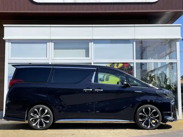 トヨタ アルファードハイブリット エグゼクティブ ラウンジ S 道北・旭川 2019(令1)年 4.9万km スパークリングブラックパールクリスタルシャイン JBLプレミアムサウンドシステム/リアエンターテイメント/デジタルインナーミラー/ツインムーンルーフ/フリップダウンモニター/全方位カメラ/白革シート/モデリスタフルエアロ/3眼LEDヘッドライト/ステアリングヒーター/ベンチレーション/シートヒーター/エグゼクティブパワーシート/レーダークルーズコントロール/純正フロアマット/メーカーナビ/地デジ、Bluetooth/両側パワースライドドア/パワーバックドア/取扱説明書/保証書/スペアキー×1