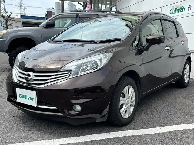 日産 ノート メダリスト  Vセレクション+セーフティⅡ 長崎県 2016(平28)年 6.1万km インペリアルアンバーP ワンオーナー/純正メモリナビ/（フルセグ/CD/DVD/BT）/アラウンドビューモニター/衝突軽減ブレーキ/横滑り防止装置/レーンアシスト/オートライト/ドアバイザー/プッシュスタート/ETC/電格ミラー/取扱説明書/保証書