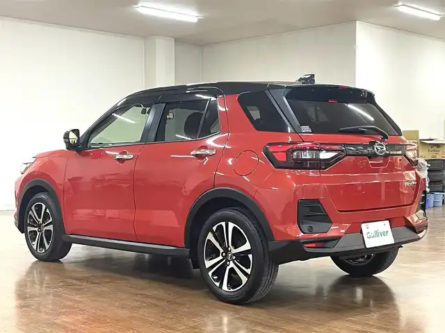 ダイハツ ロッキー G 道央・札幌 2021(令3)年 7.4万km ブラックマイカメタリック/コンパーノレッド 4WD/ワンオーナー/寒冷地仕様/純正メモリナビ/・フルセグTV/CD/DVD/BT/SD/USB/TVキャンセラー/バックカメラ/純正エンジンスターター/純正ドライブレコーダー/前席シートヒーター/スマートアシスト/・衝突警報機能/・衝突回避支援ブレーキ/・前後誤発進抑制機能/・レーンキープコントロール/・車線逸脱警報機能/・ふらつき警報/・先行車発進お知らせ機能/・標識認識機能/横滑り防止装置/前後コーナーセンサー/アダプティブクルーズコントロール/アイドリングストップ/オートライト/LEDヘッドライト/フォグライト/シーケンシャルウインカー/プッシュスタート/スマートキー×2/ステアリングリモコン/純正フロアマット/純正ドアバイザー/ウインカーミラー/純正17インチAW/新車時保証書/取扱説明書/ナビ取扱説明書