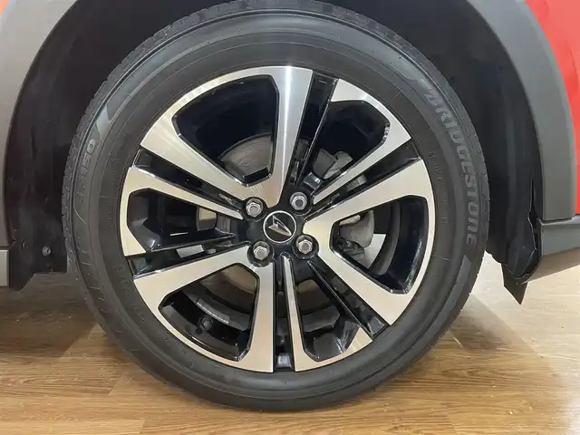 ダイハツ ロッキー G 道央・札幌 2021(令3)年 7.4万km ブラックマイカメタリック/コンパーノレッド 4WD/ワンオーナー/寒冷地仕様/純正メモリナビ/・フルセグTV/CD/DVD/BT/SD/USB/TVキャンセラー/バックカメラ/純正エンジンスターター/純正ドライブレコーダー/前席シートヒーター/スマートアシスト/・衝突警報機能/・衝突回避支援ブレーキ/・前後誤発進抑制機能/・レーンキープコントロール/・車線逸脱警報機能/・ふらつき警報/・先行車発進お知らせ機能/・標識認識機能/横滑り防止装置/前後コーナーセンサー/アダプティブクルーズコントロール/アイドリングストップ/オートライト/LEDヘッドライト/フォグライト/シーケンシャルウインカー/プッシュスタート/スマートキー×2/ステアリングリモコン/純正フロアマット/純正ドアバイザー/ウインカーミラー/純正17インチAW/新車時保証書/取扱説明書/ナビ取扱説明書