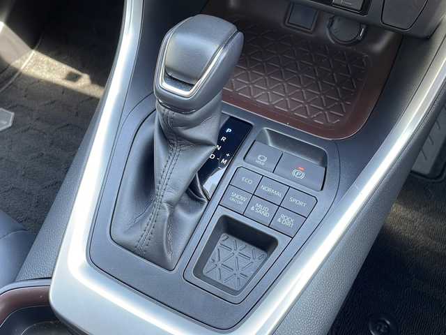 トヨタ ＲＡＶ４ G 道北・旭川 2020(令2)年 0.5万km アティチュードブラックマイカ ・純正ナビ/SD/BT/CD/フルセグTV/・走行中TV視聴可/・バックモニター/・黒革シート/・前席シートヒーター/・電動リアゲート/・セーフティセンス/レーントレーシングアシスト/プリクラッシュセーフティ/ブラインドスポットモニター/踏み間違い防止機能/・オートハイビーム/・オートライト/・前後コーナーセンサー/・LEDヘッドライト/・ステアリングヒーター/・社外前後ドライブレコーダー