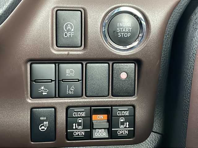 トヨタ エスクァイア Gi プレミアムパッケージ 長野県 2018(平30)年 5万km アバンギャルドブロンズメタリック ４WD/トヨタセーフティセンス/純正メーカーナブフルセグTV/バックカメラ/ETC2.0/両側パワースライドドア/ブラウンハーフレザーシート/シートヒーター /ステアリングヒーター/ドライブレコーダー/社外15インチアルミ/純正アルミ付夏タイヤ積込