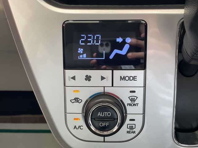 ダイハツ キャスト スタイル G SAⅡ 埼玉県 2016(平28)年 4.4万km ファイアークォーツレッドM スマートアシスト/純正ナビ/　　CD/DVD/BT/フルセグ/バックカメラ/LEDオートライト/純正15インチアルミホイール/ステアリングスイッチ/アイドリングストップ/ETC