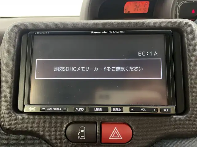 トヨタ スペイド Y 三重県 2012(平24)年 2.6万km ホワイトパールクリスタルシャイン 禁煙車/社外ナビ/・AM/FM/iPod/フルセグ/CD/DVD/バックカメラ/片側パワースライドドア/ステアリングスイッチ/プッシュスタート/スマートキー/電動格納ミラー/ウィンカーミラー