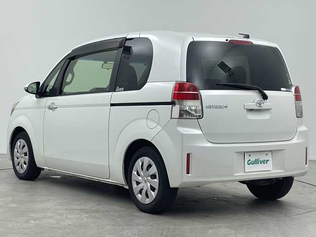 トヨタ スペイド Y 三重県 2012(平24)年 2.6万km ホワイトパールクリスタルシャイン 禁煙車/社外ナビ/・AM/FM/iPod/フルセグ/CD/DVD/バックカメラ/片側パワースライドドア/ステアリングスイッチ/プッシュスタート/スマートキー/電動格納ミラー/ウィンカーミラー