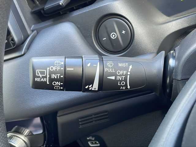 ホンダ ヴェゼル ハイブリッド e:HEV X 福岡県 2021(令3)年 2.4万km サンドカーキパール ホンダセンシング/純正９型ナビ/Bluetooth/CD/DVD/フルセグTV/バックモニター/追従クルーズコントロール/コーナーセンサー/ドライブレコーダー/ビルトインETC/純正LEDヘッドライト/オートライト/純正１８インチアルミホイール/フォグランプ/純正フロアマット/スマートキー/プッシュスタート