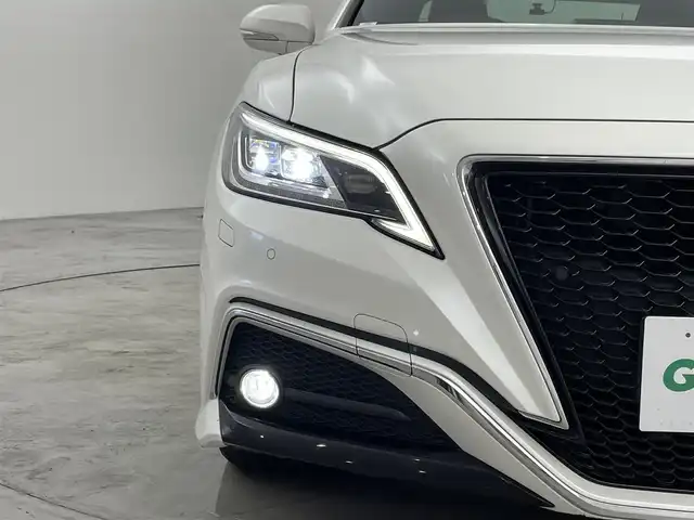 トヨタ クラウン ハイブリッド RS リミテッド 福岡県 2020(令2)年 7.3万km ホワイトパールクリスタルシャイン 純正ナビ　/フルセグTV　/全方位カメラ　/ビルトインＥＴＣ２．０　/前後ドラレコ　/レーダークルコン　/コーナーセンサー　/衝突被害軽減ブレーキ　/レーンキープ　/ＰＫＳＢ　/ＢＳＭ　/HUD　/パーキングアシスト　/ＭＴモード付き　/ハーフレザーシート　/パワーシート　/シートヒーター　/ステアリングリモコン　/ステアリングヒーター　/純正１８インチアルミホイール