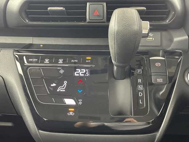 日産 ルークス HWS X プロパイロットED 愛知県 2021(令3)年 1.3万km ホワイトパール 純正８インチナビ（AM/FM/地上D/BT/CD/DVD）/プロパイロット/両側パワースライドドア/アラウンドビューカメラ/LEDヘッドライト/AUTOHOLD/エマージェンシーブレーキ/車線逸脱警報システム/先行車発進通知/道路標識表示/クリアランスソナー/ふらつき警報/純正ドライブレコーダー/ビルトインETC/プッシュスタート/スマートキー/電格ミラー/純正アルミホイール/純正ドアバイザー/フロントフォグフォグ/オートライト