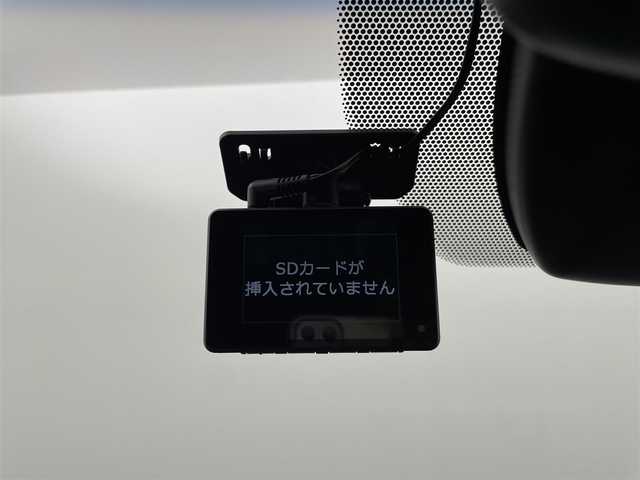 トヨタ クラウン ハイブリッド S 群馬県 2019(平31)年 8.9万km シルバーM T-Conect 8インチナビ(遠視点ディスプレイ)/・フルセグTV/FM/AM/USB/AUX/CD/DVD/バックカメラ/Bluetooth/Miracast/＝＝＝＝＝＝＝＝＝＝＝＝＝＝/Toyota Safety Sence/・プリクラッシュセーフティ/・レーントレーシングアシスト/・レーダークルーズコントロール/・ロードサインアシスト/・アダプティブハイビームシステム/・オートマチックハイビーム/インテリジェントクリアランスソナー/前席パワーシート/前席シートヒーター/ステアリングヒーターステアリングスイッチ/LEDヘッドライト/LEDフォグランプ/前方ドライブレコーダー/パドルシフト/プッシュスタート/スマートキー