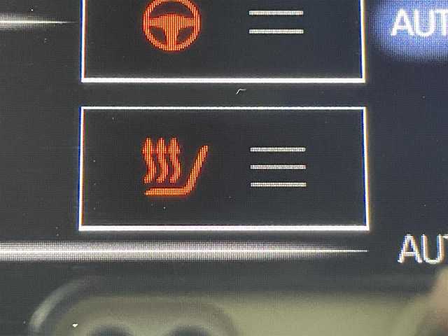 トヨタ クラウン ハイブリッド S 群馬県 2019(平31)年 8.9万km シルバーM T-Conect 8インチナビ(遠視点ディスプレイ)/・フルセグTV/FM/AM/USB/AUX/CD/DVD/バックカメラ/Bluetooth/Miracast/＝＝＝＝＝＝＝＝＝＝＝＝＝＝/Toyota Safety Sence/・プリクラッシュセーフティ/・レーントレーシングアシスト/・レーダークルーズコントロール/・ロードサインアシスト/・アダプティブハイビームシステム/・オートマチックハイビーム/インテリジェントクリアランスソナー/前席パワーシート/前席シートヒーター/ステアリングヒーターステアリングスイッチ/LEDヘッドライト/LEDフォグランプ/前方ドライブレコーダー/パドルシフト/プッシュスタート/スマートキー