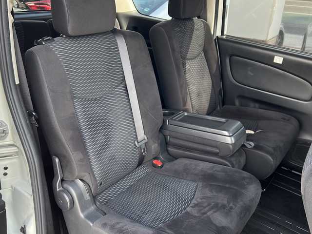 日産 セレナ ハイウェイスター Sエディション 沖縄県 2016(平28)年 8.2万km ブリリアントホワイトパール 純正オプションナビ/フルセグＴＶ/オーディオ（Ｂｌｕｅｔｏｏｔｈ、ＤＶＤ、ＣＤ、ＤＶＤ）/バックカメラ/ＥＴＣ/片側パワースライドドア/スマートキー/プッシュスタート/フォグライト