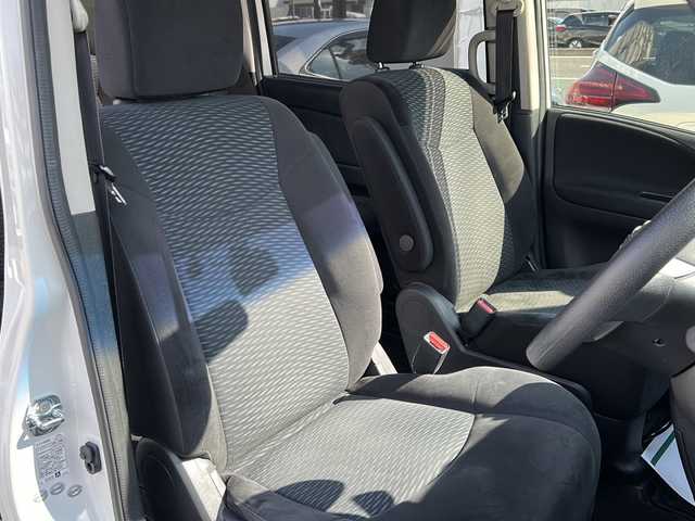 日産 セレナ ハイウェイスター Sエディション 沖縄県 2016(平28)年 8.2万km ブリリアントホワイトパール 純正オプションナビ/フルセグＴＶ/オーディオ（Ｂｌｕｅｔｏｏｔｈ、ＤＶＤ、ＣＤ、ＤＶＤ）/バックカメラ/ＥＴＣ/片側パワースライドドア/スマートキー/プッシュスタート/フォグライト