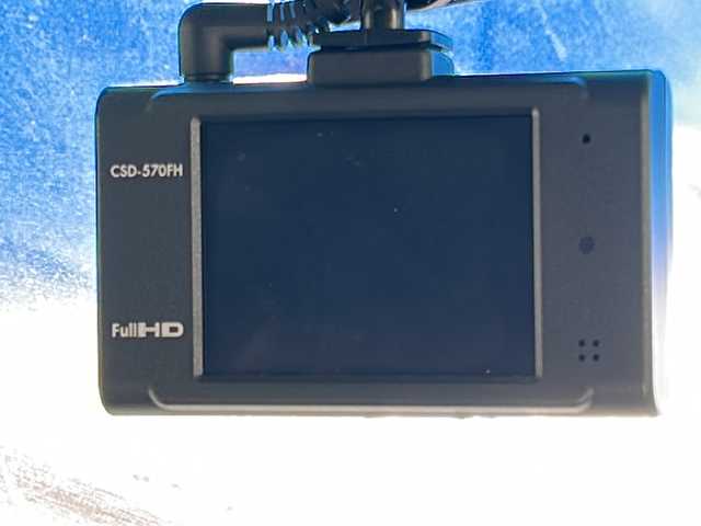 日産 セレナ ハイウェイスター Sエディション 沖縄県 2016(平28)年 8.2万km ブリリアントホワイトパール 純正オプションナビ/フルセグＴＶ/オーディオ（Ｂｌｕｅｔｏｏｔｈ、ＤＶＤ、ＣＤ、ＤＶＤ）/バックカメラ/ＥＴＣ/片側パワースライドドア/スマートキー/プッシュスタート/フォグライト