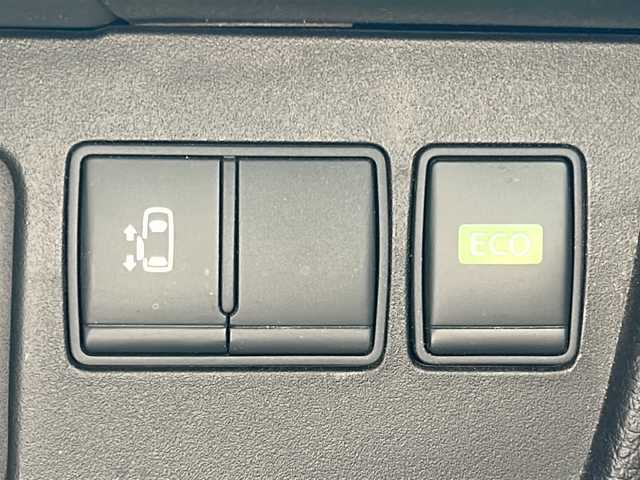 日産 セレナ ハイウェイスター Sエディション 沖縄県 2016(平28)年 8.2万km ブリリアントホワイトパール 純正オプションナビ/フルセグＴＶ/オーディオ（Ｂｌｕｅｔｏｏｔｈ、ＤＶＤ、ＣＤ、ＤＶＤ）/バックカメラ/ＥＴＣ/片側パワースライドドア/スマートキー/プッシュスタート/フォグライト