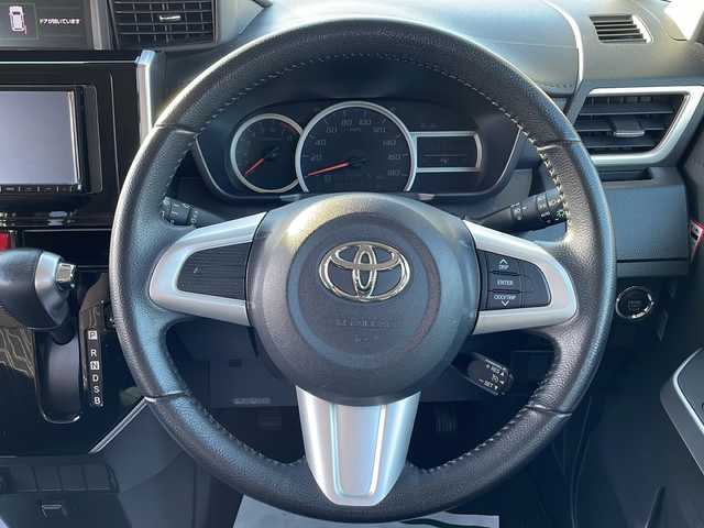 トヨタ ルーミー カスタムG S 岩手県 2017(平29)年 5.1万km ブラックマイカメタリック スマートアシスト/社外SDナビ/フルセグTV/バックカメラ/ETC/両側パワースライドドア/寒冷地仕様/純正エンジンスターター/クルーズコントロール/衝突被害軽減ブレーキ/横滑り防止装置/コーナーセンサー/アイドリングストップ/オートライト/LEDヘッドライト/フォグランプ/スマートキー/プッシュスタート/電動格納ミラー/純正14インチAW/社外AW付きスタッドレスタイヤ積込/純正フロアマット/ドアバイザー/禁煙車