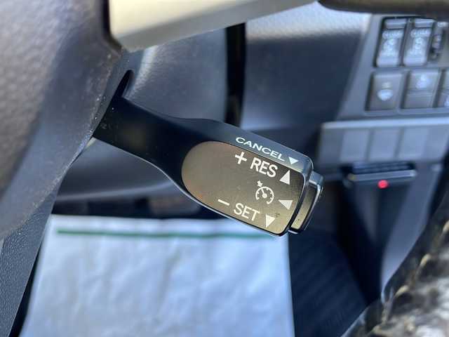 トヨタ ルーミー カスタムG S 岩手県 2017(平29)年 5.1万km ブラックマイカメタリック スマートアシスト/社外SDナビ/フルセグTV/バックカメラ/ETC/両側パワースライドドア/寒冷地仕様/純正エンジンスターター/クルーズコントロール/衝突被害軽減ブレーキ/横滑り防止装置/コーナーセンサー/アイドリングストップ/オートライト/LEDヘッドライト/フォグランプ/スマートキー/プッシュスタート/電動格納ミラー/純正14インチAW/社外AW付きスタッドレスタイヤ積込/純正フロアマット/ドアバイザー/禁煙車