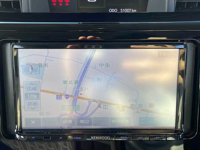 トヨタ ルーミー カスタムG S 岩手県 2017(平29)年 5.1万km ブラックマイカメタリック スマートアシスト/社外SDナビ/フルセグTV/バックカメラ/ETC/両側パワースライドドア/寒冷地仕様/純正エンジンスターター/クルーズコントロール/衝突被害軽減ブレーキ/横滑り防止装置/コーナーセンサー/アイドリングストップ/オートライト/LEDヘッドライト/フォグランプ/スマートキー/プッシュスタート/電動格納ミラー/純正14インチAW/社外AW付きスタッドレスタイヤ積込/純正フロアマット/ドアバイザー/禁煙車