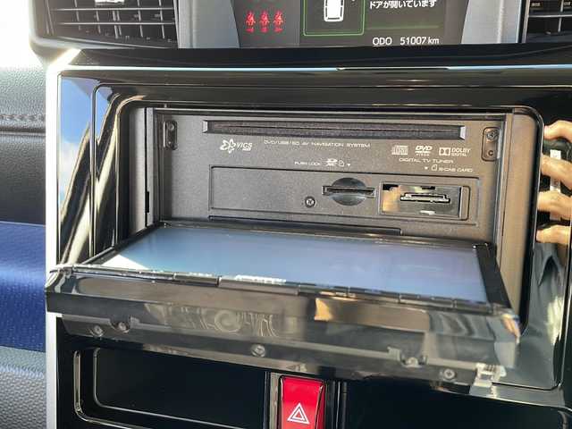 トヨタ ルーミー カスタムG S 岩手県 2017(平29)年 5.1万km ブラックマイカメタリック スマートアシスト/社外SDナビ/フルセグTV/バックカメラ/ETC/両側パワースライドドア/寒冷地仕様/純正エンジンスターター/クルーズコントロール/衝突被害軽減ブレーキ/横滑り防止装置/コーナーセンサー/アイドリングストップ/オートライト/LEDヘッドライト/フォグランプ/スマートキー/プッシュスタート/電動格納ミラー/純正14インチAW/社外AW付きスタッドレスタイヤ積込/純正フロアマット/ドアバイザー/禁煙車