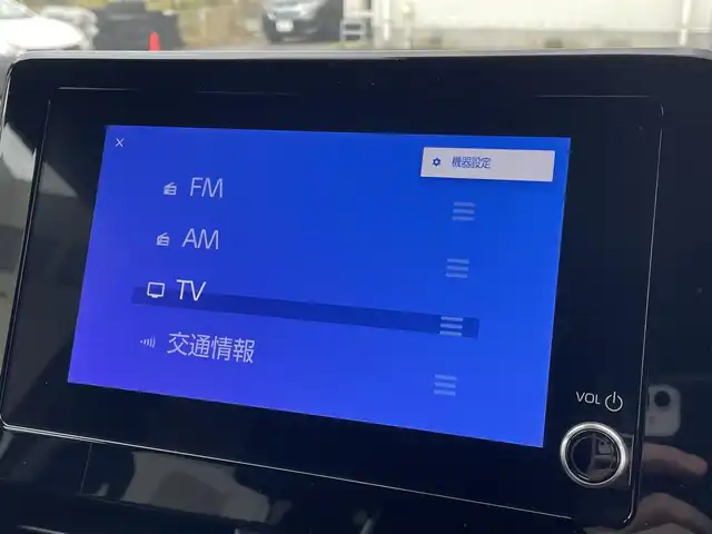 トヨタ ノア S－G 山形県 2022(令4)年 0.8万km ホワイトパールクリスタルシャイン トヨタセーフティセンス/純正メモリナビ/　【フルセグ　Bluetooth　CD　USB　AM・FM】/全周囲カメラ/両側パワースライドドア/レーダークルーズコントロール/LEDオートライト/オートマチックハイビーム/16インチアルミホイール/コーナーセンサー/ステアリングスイッチ/電動格納ウィンカーミラー/ETC2.0/スマートキー/フロアマット