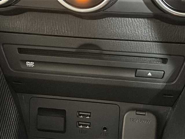 マツダ デミオ 13Sテーラードブラウン 広島県 2017(平29)年 3.7万km ソウルレッドプレミアムメタリック 禁煙車/スマートシティブレーキサポート/ヘッドアップディスプレイ/マツダコネクト/・フルセグ/CD/DVD/Bluetooth/ステアリングスイッチ/革巻きステアリング/オートライト/シートヒーター/トノカバー/社外15インチアルミホイール車載（スタッドレス）