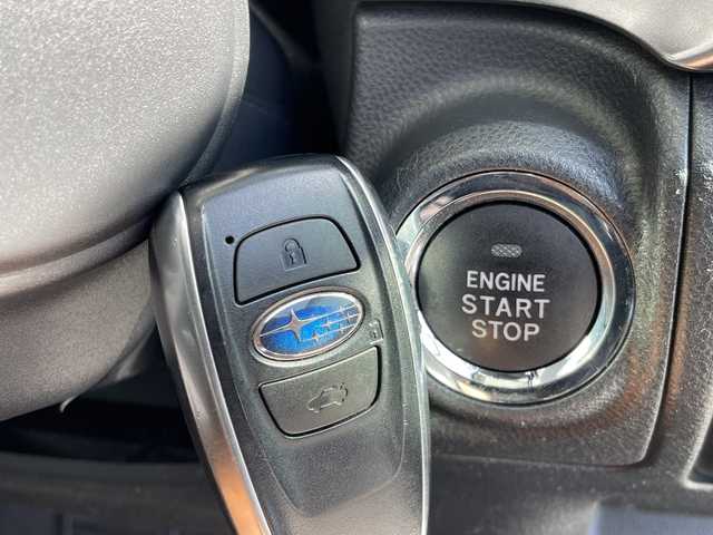 スバル インプレッサ スポーツ 2．0i－L アイサイト 愛知県 2017(平29)年 3.9万km クォーツブルーP SDナビ/レーダークルーズコントロール/バックカメラ/純正アルミホイール/ETC/LEDヘッドライト/パドルシフト/レーンキープアシスト/フルセグ/CD DVD/Bluetooth/ステアリングスイッチ/スマートキー/プッシュスタート