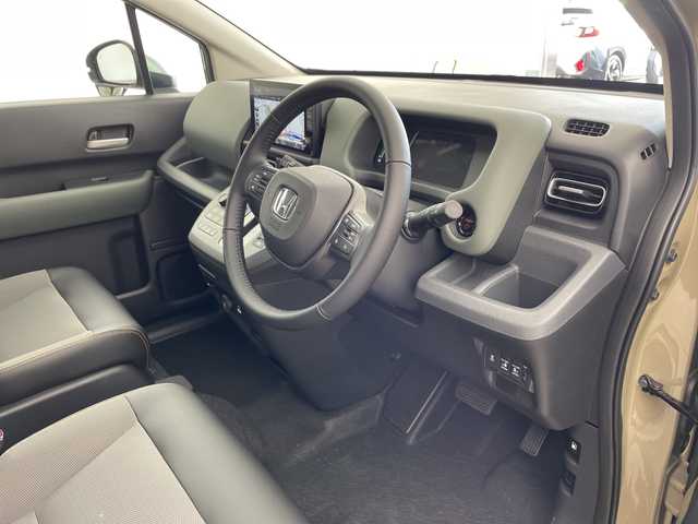 ホンダ フリード ハイブリット e:HEV クロスター 兵庫県 2025(令7)年 0.1千km ベージュ ・登録済未使用車/・衝突軽減ブレーキ/・路外逸脱抑制機能/・踏み間違い衝突軽減システム/・オートハイビーム/・アダプティブクルーズコントロール/・コーナーセンサー/・先行車発進告知/・BSM/・純正9インチナビ＆フルセグ＆BT＆USB/・バックカメラ/・両側パワースライドドア/・ハーフレザーシート/・前席シートヒーター/・LEDヘッドライト/・フォグ/・オートライト/・スマートキー/・スペアキー/・プッシュスタート/・2列目サーキュレーター/・2列目サンシェード