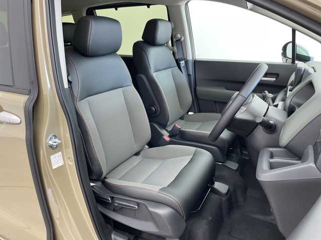 ホンダ フリード ハイブリット e:HEV クロスター 兵庫県 2025(令7)年 0.1千km ベージュ ・登録済未使用車/・衝突軽減ブレーキ/・路外逸脱抑制機能/・踏み間違い衝突軽減システム/・オートハイビーム/・アダプティブクルーズコントロール/・コーナーセンサー/・先行車発進告知/・BSM/・純正9インチナビ＆フルセグ＆BT＆USB/・バックカメラ/・両側パワースライドドア/・ハーフレザーシート/・前席シートヒーター/・LEDヘッドライト/・フォグ/・オートライト/・スマートキー/・スペアキー/・プッシュスタート/・2列目サーキュレーター/・2列目サンシェード