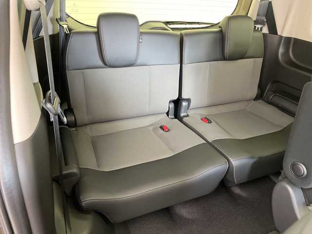 ホンダ フリード ハイブリット e:HEV クロスター 兵庫県 2025(令7)年 0.1千km ベージュ ・登録済未使用車/・衝突軽減ブレーキ/・路外逸脱抑制機能/・踏み間違い衝突軽減システム/・オートハイビーム/・アダプティブクルーズコントロール/・コーナーセンサー/・先行車発進告知/・BSM/・純正9インチナビ＆フルセグ＆BT＆USB/・バックカメラ/・両側パワースライドドア/・ハーフレザーシート/・前席シートヒーター/・LEDヘッドライト/・フォグ/・オートライト/・スマートキー/・スペアキー/・プッシュスタート/・2列目サーキュレーター/・2列目サンシェード