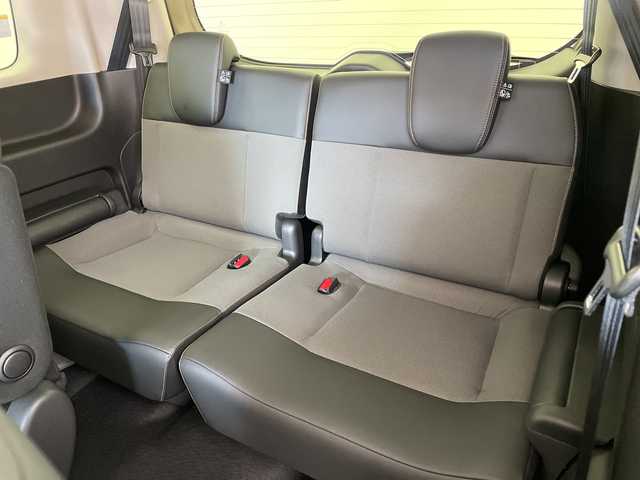 ホンダ フリード ハイブリット e:HEV クロスター 兵庫県 2025(令7)年 0.1千km ベージュ ・登録済未使用車/・衝突軽減ブレーキ/・路外逸脱抑制機能/・踏み間違い衝突軽減システム/・オートハイビーム/・アダプティブクルーズコントロール/・コーナーセンサー/・先行車発進告知/・BSM/・純正9インチナビ＆フルセグ＆BT＆USB/・バックカメラ/・両側パワースライドドア/・ハーフレザーシート/・前席シートヒーター/・LEDヘッドライト/・フォグ/・オートライト/・スマートキー/・スペアキー/・プッシュスタート/・2列目サーキュレーター/・2列目サンシェード