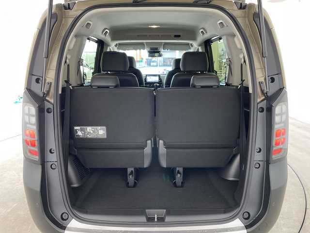 ホンダ フリード ハイブリット e:HEV クロスター 兵庫県 2025(令7)年 0.1千km ベージュ ・登録済未使用車/・衝突軽減ブレーキ/・路外逸脱抑制機能/・踏み間違い衝突軽減システム/・オートハイビーム/・アダプティブクルーズコントロール/・コーナーセンサー/・先行車発進告知/・BSM/・純正9インチナビ＆フルセグ＆BT＆USB/・バックカメラ/・両側パワースライドドア/・ハーフレザーシート/・前席シートヒーター/・LEDヘッドライト/・フォグ/・オートライト/・スマートキー/・スペアキー/・プッシュスタート/・2列目サーキュレーター/・2列目サンシェード