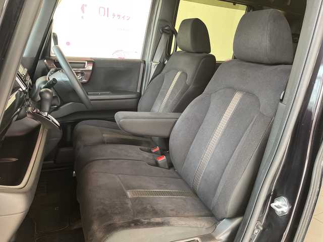 ホンダ Ｎ ＢＯＸ カスタム G L ホンダセンシング 埼玉県 2018(平30)年 3.9万km プレミアムベルベットパープル・パール ホンダセンシング/パナソニックナビ/　　CD/BT/ワンセグ/バックカメラ/USBポート/左パワースライドドア/レーダークルーズコントロール/レーンキープアシスト/LEDヘッドライト/純正14インチアルミホイール/ETC/スマートキー/禁煙車