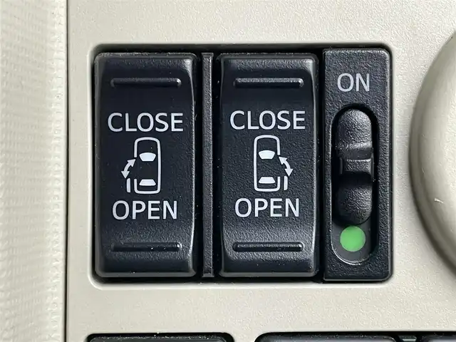 ダイハツ ムーヴ キャンバス X ブラックアクセント リミテッド SAⅢ 岡山県 2021(令3)年 3.5万km パールホワイトⅢ ケンウッド７インチナビ　/【Bluetooth/フルセグTV/CD/DVD】/型番:MDV-D505BTW/全方位カメラ　/両側パワースライドドア　/衝突軽減ブレーキ/ＬＥＤヘッドライト　/ＥＴＣ　/オートハイビーム　/プッシュスタート　/アイドリングストップ　/社外ドライブレコーダー(前後)　/純正フロアマット/オートライト/フォグランプ