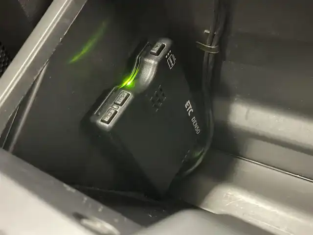 ダイハツ ムーヴ キャンバス X ブラックアクセント リミテッド SAⅢ 岡山県 2021(令3)年 3.5万km パールホワイトⅢ ケンウッド７インチナビ　/【Bluetooth/フルセグTV/CD/DVD】/型番:MDV-D505BTW/全方位カメラ　/両側パワースライドドア　/衝突軽減ブレーキ/ＬＥＤヘッドライト　/ＥＴＣ　/オートハイビーム　/プッシュスタート　/アイドリングストップ　/社外ドライブレコーダー(前後)　/純正フロアマット/オートライト/フォグランプ