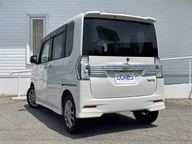 ダイハツ タント カスタム RS トップED SA Ⅲ 富山県 2017(平29)年 8.7万km パールホワイトⅢ (株)IDOMが運営する【じしゃロン富山店】の自社ローン専用車両になります。こちらは現金またはオートローンご利用時の価格です。自社ローンご希望の方は別途その旨お申し付け下さい/社外ナビ/ETC/両側パワースライドドア/運転席シートヒーター/プッシュスタート