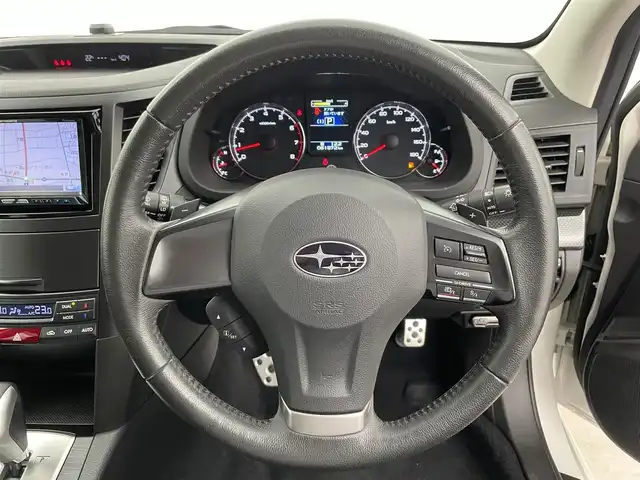 スバル レガシィ ツーリングワゴン 2．0GT DIT 富山県 2012(平24)年 6.2万km サテンホワイトパール 4WD/社外ナビ（CD DVD bluetooth）/フルセグTV/バックカメラ/ETC/ハーフレザー調シート/前席パワーシート/クルーズコントロール/スマートキー＋プッシュスタート/HIDヘッドライト/フォグ/パドルシフト/スペアキー