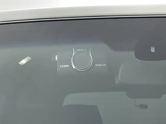 三菱 パジェロ ロング スーパーエクシード 道央・札幌 2019(令1)年 6万km ウォームホワイトパール ・４WD/・寒冷地仕様/・純正SDナビ/・CD／DVD／Bluetooth／フルセグ/・バックカメラ/・ロックフォードサウンド/・ビルトインETC/・前後ドライブレコーダー/・クルーズコントロール/・盗難防止装置/・横滑り防止装置/・トラクションコントロール/・レインセンサー/・本革巻きウッド調ステアリング/・チャイルドシート固定機能付きシートベルト/・レザーシート/・前席シートヒーター/・前席パワーシート/・HIDヘッドライト/・フォグランプ（フロント・リア）/・リモコンキー