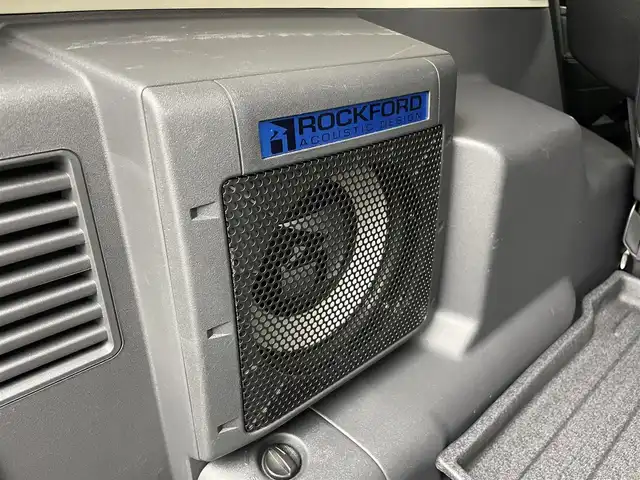 三菱 パジェロ ロング スーパーエクシード 道央・札幌 2019(令1)年 6万km ウォームホワイトパール ・４WD/・寒冷地仕様/・純正SDナビ/・CD／DVD／Bluetooth／フルセグ/・バックカメラ/・ロックフォードサウンド/・ビルトインETC/・前後ドライブレコーダー/・クルーズコントロール/・盗難防止装置/・横滑り防止装置/・トラクションコントロール/・レインセンサー/・本革巻きウッド調ステアリング/・チャイルドシート固定機能付きシートベルト/・レザーシート/・前席シートヒーター/・前席パワーシート/・HIDヘッドライト/・フォグランプ（フロント・リア）/・リモコンキー