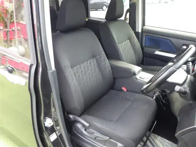 トヨタ タンク カスタムG 千葉県 2020(令2)年 3.2万km ブラックマイカメタリック スマートアシストIII/エコアイドル/両側パワースライドドア/純正SDナビ/地デジTV/【DVD/CD再生機能　Bluetooth接続】/バックカメラ/ドライブレコーダー/革巻きステアリング/社外コンソールボックス/ETC/LEDヘッドライト/フォグライト/ウインカーミラー/コーナーセンサー/純正14インチアルミホイル/キーフリーシステム