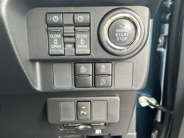 トヨタ ルーミー カスタムG－T 茨城県 2021(令3)年 5.4万km レーザーブルークリスタルシャイン 純正SDナビ/Bluetooth/USB入力端子/フルセグTV/バックカメラ/衝突被害軽減システム/レーンキープアシスト/コーナーセンサー/横滑り防止装置/オートライト/LEDヘッドライト/純正フロアマット/両側パワースライドドア/ETC2.0/スペアキー/アイドリングストップ/15インチ純正アルミホイール