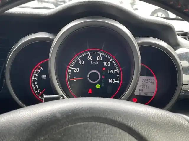 ホンダ Ｎ ＢＯＸ 2トーン カスタム G ターボLパッケージ 福岡県 2015(平27)年 8.6万km プレミアムホワイトパールⅡ (株)IDOMが運営する【じしゃロン八幡西店】の自社ローン専用車両になります。こちらは現金またはオートローンご利用時の価格です。自社ローンご希望の方は別途その旨お申付けください/純正SDナビ【VXM-165VFEi】/　（純正SDナビ・Bluetooth・DVD・CD・AM/FM)/バックカメラ/ステアリングスイッチ/ETC/クルーズコントロール/シティブレーキアクティブシステム/横滑り防止装置/両側パワースライドドア/ハーフレザーシート/電動格納ウィンカーミラー/ISOFIX/オートライト/純正HIDヘッドライト/純正フロアマット/純正15インチアルミホイール