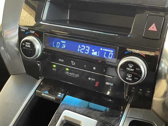 トヨタ ヴェルファイア Z Aエディション 道東・釧路十勝 2018(平30)年 7.8万km ホワイトパールクリスタルシャイン ４WD/両側パワースライドドア/トヨタセーフティセンス/プリクラッシュセーフティ/レーダークルーズコントロール/レーンディパーチャーアラート/オートマチックハイビーム/先行車発進告知機能/横滑り防止装置/クリアランスソナー/MTモード付きAT/純正ナビ/フルセグTV/バックカメラ/ETC/ドライブレコーダー/ウォークスルー/オットマン/オートライト/LEDヘッドランプ/純正18インチアルミホイール