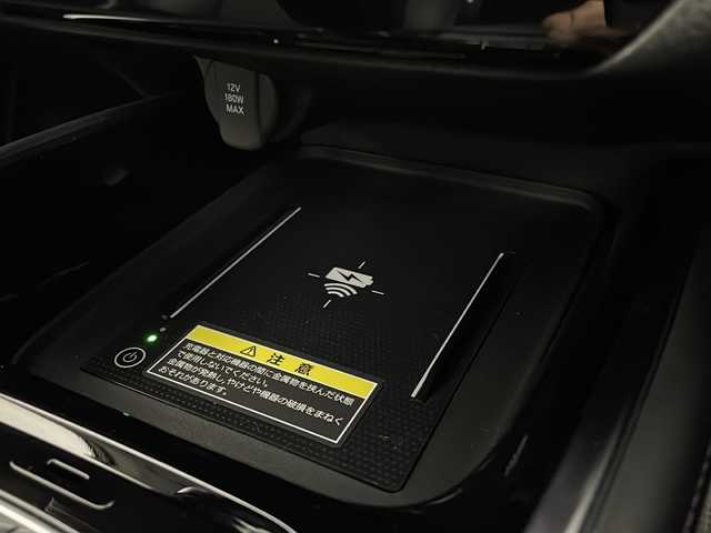 ホンダ ヴェゼル ハイブリッド e:HEV Z 茨城県 2025(令7)年 0.1千km クリスタルブラックパール 登録済未使用車/純正ディスプレイオーディオ/ナビキット有/フルセグ再生可/バックモニター/電動リアゲート/ステアリングヒーター/ワイヤレス充電器/Honda SENSING/・衝突軽減ブレーキ/・誤発進抑制機能/・後方誤発進抑制機能/・路外逸脱抑制機能/・渋滞追従機能付アダプティブクルーズコントロール/・車線維持支援システム/・トラフィックジャムアシスト/・先行車発進お知らせ機能、/・標識認識機能/・オートハイビーム/・パーキングセンサーシステム/・ブラインドスポットモニター/LEDヘッドライト/純正18インチAW/純正ビルトインETC2.0
