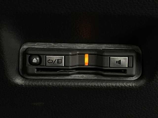 ホンダ フィット e:HEVホーム 新潟県 2020(令2)年 3.6万km ライトブルー 純正ナビ/　　フルセグ/CD/DVD/BT/バックカメラ/レーダークルーズ/LEDオートライト/アルミホイール付きスタッドレスタイヤ車載/ステアリングスイッチ/スマートキー/ETC