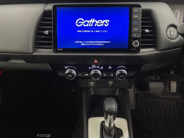 ホンダ フィット e:HEVホーム 新潟県 2020(令2)年 3.6万km ライトブルー 純正ナビ/　　フルセグ/CD/DVD/BT/バックカメラ/レーダークルーズ/LEDオートライト/アルミホイール付きスタッドレスタイヤ車載/ステアリングスイッチ/スマートキー/ETC