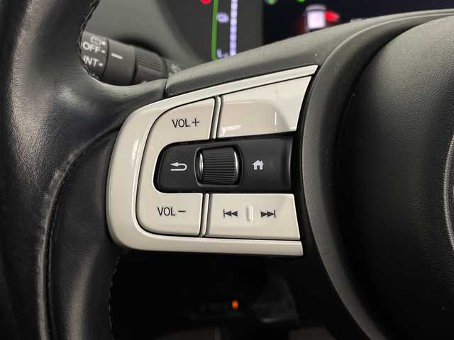 ホンダ フィット e:HEVホーム 新潟県 2020(令2)年 3.6万km ライトブルー 純正ナビ/　　フルセグ/CD/DVD/BT/バックカメラ/レーダークルーズ/LEDオートライト/アルミホイール付きスタッドレスタイヤ車載/ステアリングスイッチ/スマートキー/ETC