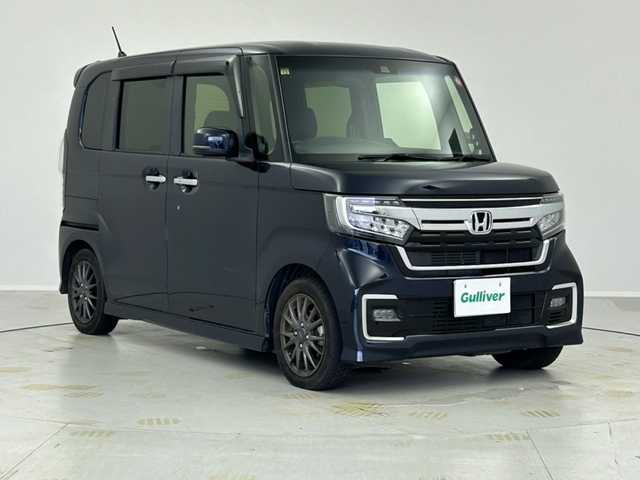 ホンダ Ｎ ＢＯＸ カスタム L ターボ 茨城県 2020(令2)年 5.8万km ミッドナイトブルービームM 純正８インチＳＤナビ　/バックカメラ　/ハーフレザーシート　/シートヒーター　/追従型クルーズコントロール　/両側パワースライドドア　/衝突被害軽減ブレーキ　/ビルドインＥＴＣ　/ステアリングスイッチ　/パドルシフトETC