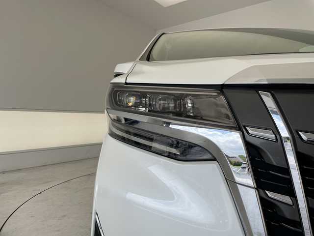 トヨタ アルファード X 愛知県 2020(令2)年 5.8万km ホワイトパールクリスタルシャイン 純正9型ディズプレイオーディオ　ナビ機能あり/両側パワースライドドア/レーダークルーズコントロール/バックカメラ/コーナーセンサー/純正アルミホイール/LEDヘッドライト/リアオートエアコン/レーンキープアシスト/オートマチックハイビーム/ETC/衝突軽減システム/フルセグ/Bluetooth/ステアリングスイッチ/スマートキー/プッシュスタート