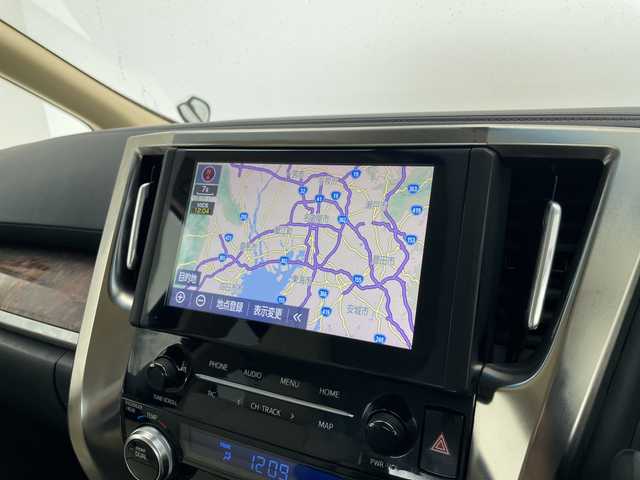 トヨタ アルファード X 愛知県 2020(令2)年 5.8万km ホワイトパールクリスタルシャイン 純正9型ディズプレイオーディオ　ナビ機能あり/両側パワースライドドア/レーダークルーズコントロール/バックカメラ/コーナーセンサー/純正アルミホイール/LEDヘッドライト/リアオートエアコン/レーンキープアシスト/オートマチックハイビーム/ETC/衝突軽減システム/フルセグ/Bluetooth/ステアリングスイッチ/スマートキー/プッシュスタート