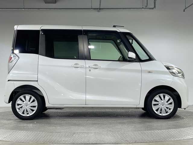 日産 デイズ ルークス X 神奈川県 2014(平26)年 2.9万km ホワイトパール 社外7型メモリーナビゲーション/ワンセグ　CD DVD　Bluetooth　iPod　USB　SD　AM FM/アラウンドビューモニター【自動防眩ミラー】/左側パワースライドドア/ETC/社外前後ドライブレコーダー/左側パワースライドドア/リアサーキュレーター/アイドリングストップ/プッシュスタート/スマートキー/純正14インチインチアルミホイール/電動格納ミラー/純正フロアマット/保証書/取扱説明書/スペアキー1本